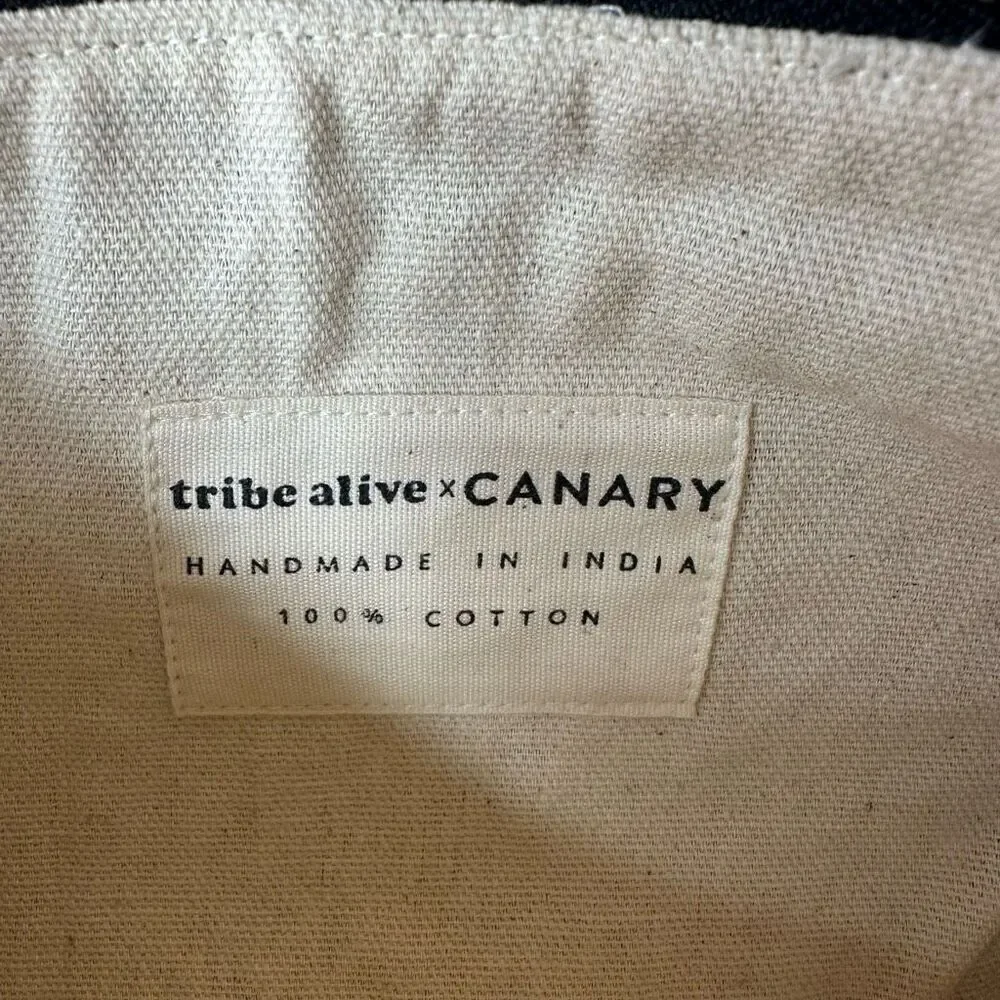 Tribe Alive X Canary Foldable Clutch - Picture 3 of 11